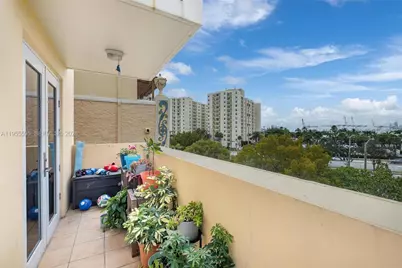 227 Michigan Ave #405, Miami Beach, FL 33139 - Photo 1