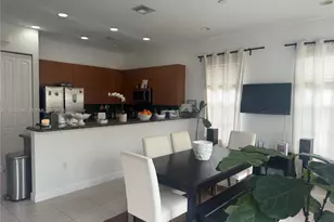 14602 SW 11th St, Pembroke Pines, FL 33027 - Photo 11