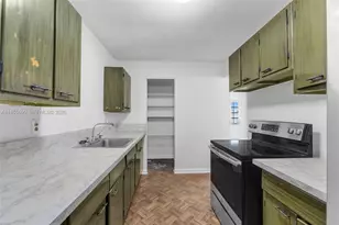 11401 SW 57th St, Miami, FL 33173 - Photo 11