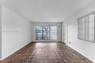 11401 SW 57th St, Miami, FL 33173 - Photo 17