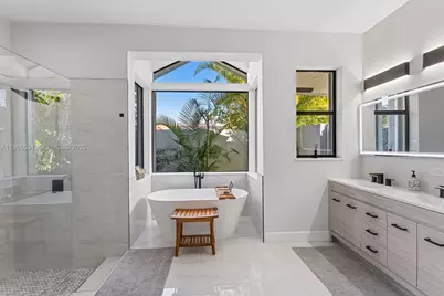 10122 Canoe Brook Circle, Boca Raton, FL 33498 - Photo 15