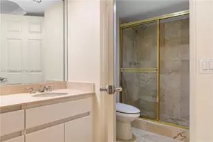 [Address not provided], Sunny Isles Beach, FL 33160 - Photo 17