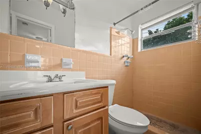 701 N 70th Ave #0, Hollywood, FL 33024 - Photo 13