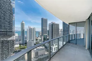 45 SW 9th St, Miami, FL 33130 - Photo 15