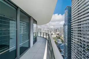 45 SW 9th St, Miami, FL 33130 - Photo 17