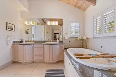 44 W Plaza Del Lago, Lower Keys, FL 33036 - Photo 27