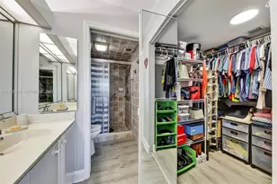 7448 N Devon Dr, Tamarac, FL 33321 - Photo 23