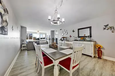 7448 N Devon Dr #305, Tamarac, FL 33321 - Photo 9