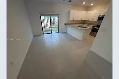 21001 NE 8th Ave, Miami, FL 33179 - Photo 25
