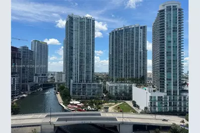 31 SE 5th St #1803, Miami, FL 33131 - Photo 17