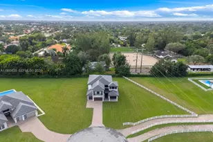 4950 SW 158th Ave, Southwest Ranches, FL 33331 - Photo 3