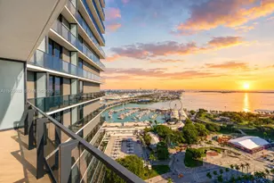 398 NE 5th St, Miami, FL 33132 - Photo 1