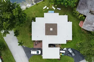 5700 White Hickory Cir, Tamarac, FL 33319 - Photo 3