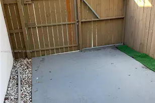 2375 NE 185th St, Miami, FL 33180 - Photo 27