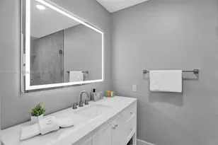 63 SE 5th Ave, Deerfield Beach, FL 33441 - Photo 13