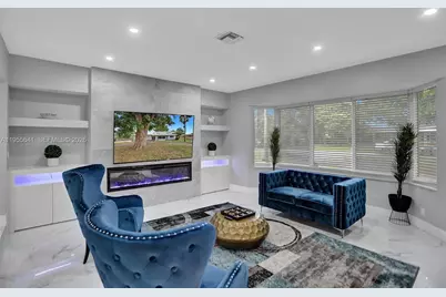 63 SE 5th Ave, Deerfield Beach, FL 33441 - Photo 9