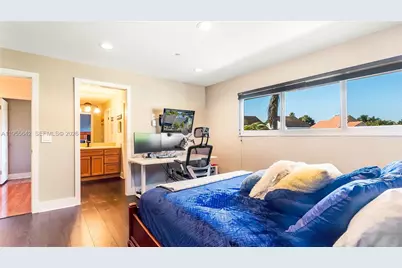 10110 SW 3rd St, Plantation, FL 33324 - Photo 49