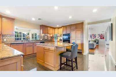 10110 SW 3rd St, Plantation, FL 33324 - Photo 19