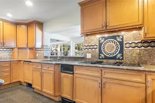 10110 SW 3rd St, Plantation, FL 33324 - Photo 17