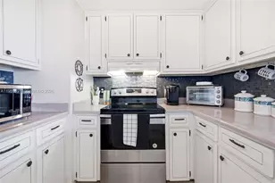 1981 SW 83rd Ave, Davie, FL 33324 - Photo 23