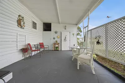 1981 SW 83rd Ave, Davie, FL 33324 - Photo 27