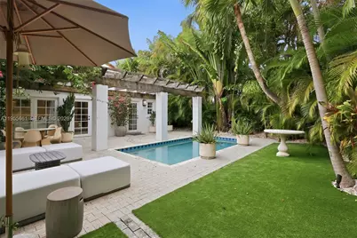 4108 Palmarito St, Coral Gables, FL 33146 - Photo 13