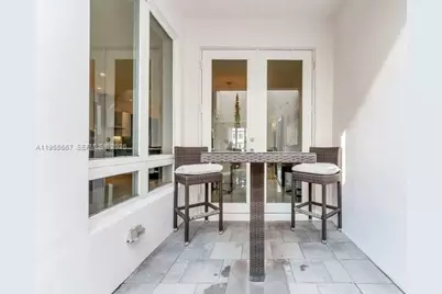 10424 NW 66th St, Doral, FL 33178 - Photo 25