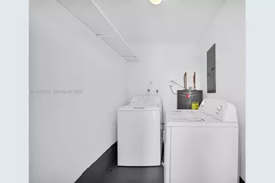 11812 NE 14th Ave, Miami, FL 33161 - Photo 23