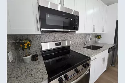 1313 NW 6th Ave, Florida City, FL 33034 - Photo 7