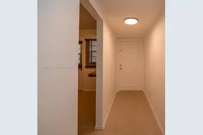 8161 SW 24th Ct #202, Davie, FL 33324 - Photo 9