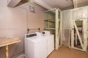 8161 SW 24th Ct, Davie, FL 33324 - Photo 33