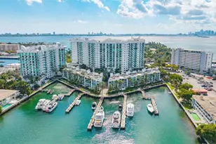 7910 Harbor Island Dr, North Bay Village, FL 33141 - Photo 1