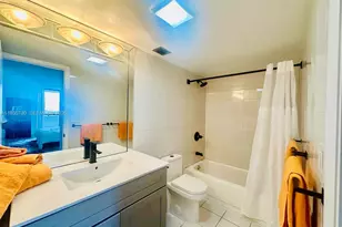 2555 Collins Ave, Miami Beach, FL 33140 - Photo 11