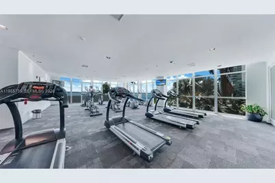 1155 Brickell Bay Dr #1006, Miami, FL 33131 - Photo 5
