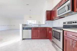 200 W Riverbend Dr, Sunrise, FL 33326 - Photo 17