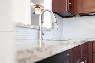 200 W Riverbend Dr, Sunrise, FL 33326 - Photo 19