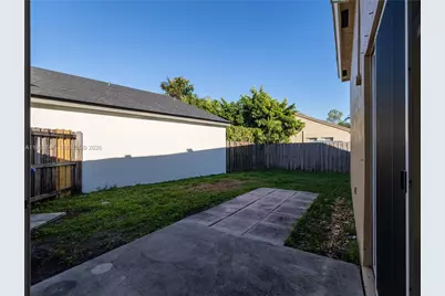 200 W Riverbend Dr, Sunrise, FL 33326 - Photo 49