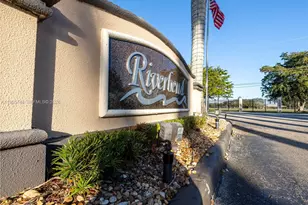 200 W Riverbend Dr, Sunrise, FL 33326 - Photo 59