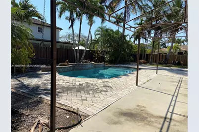 18121 SW 152nd Ct, Miami, FL 33187 - Photo 11