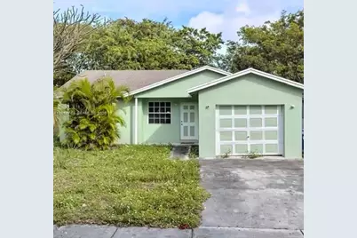 1570 NW 7th Ln, Pompano Beach, FL 33060 - Photo 1