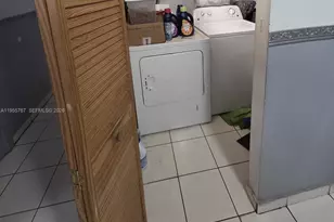 812 86th St, Miami Beach, FL 33141 - Photo 9