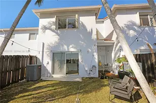 941 SW 148th Pl, Miami, FL 33194 - Photo 21