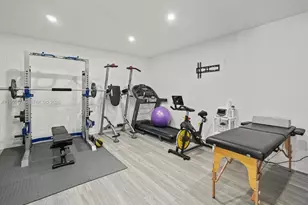 1421 NW 129th Ave, Sunrise, FL 33323 - Photo 15