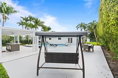 2651 SW 141st Ter, Davie, FL 33330 - Photo 11