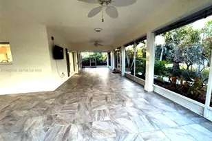 19695 SW 206th St, Miami, FL 33187 - Photo 15