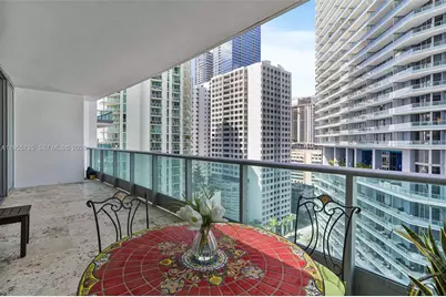 1331 Brickell Bay Dr #1606, Miami, FL 33131 - Photo 9
