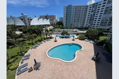 301 N Ocean Blvd #404, Pompano Beach, FL 33062 - Photo 31