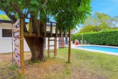 1280 NE 132nd St, North Miami, FL 33161 - Photo 33