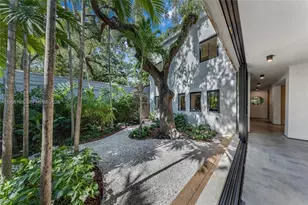 1000 NW 9th Ct, Miami, FL 33136 - Photo 7