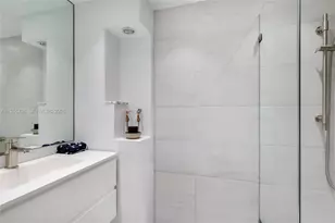 200 SE 15th Rd, Miami, FL 33129 - Photo 13